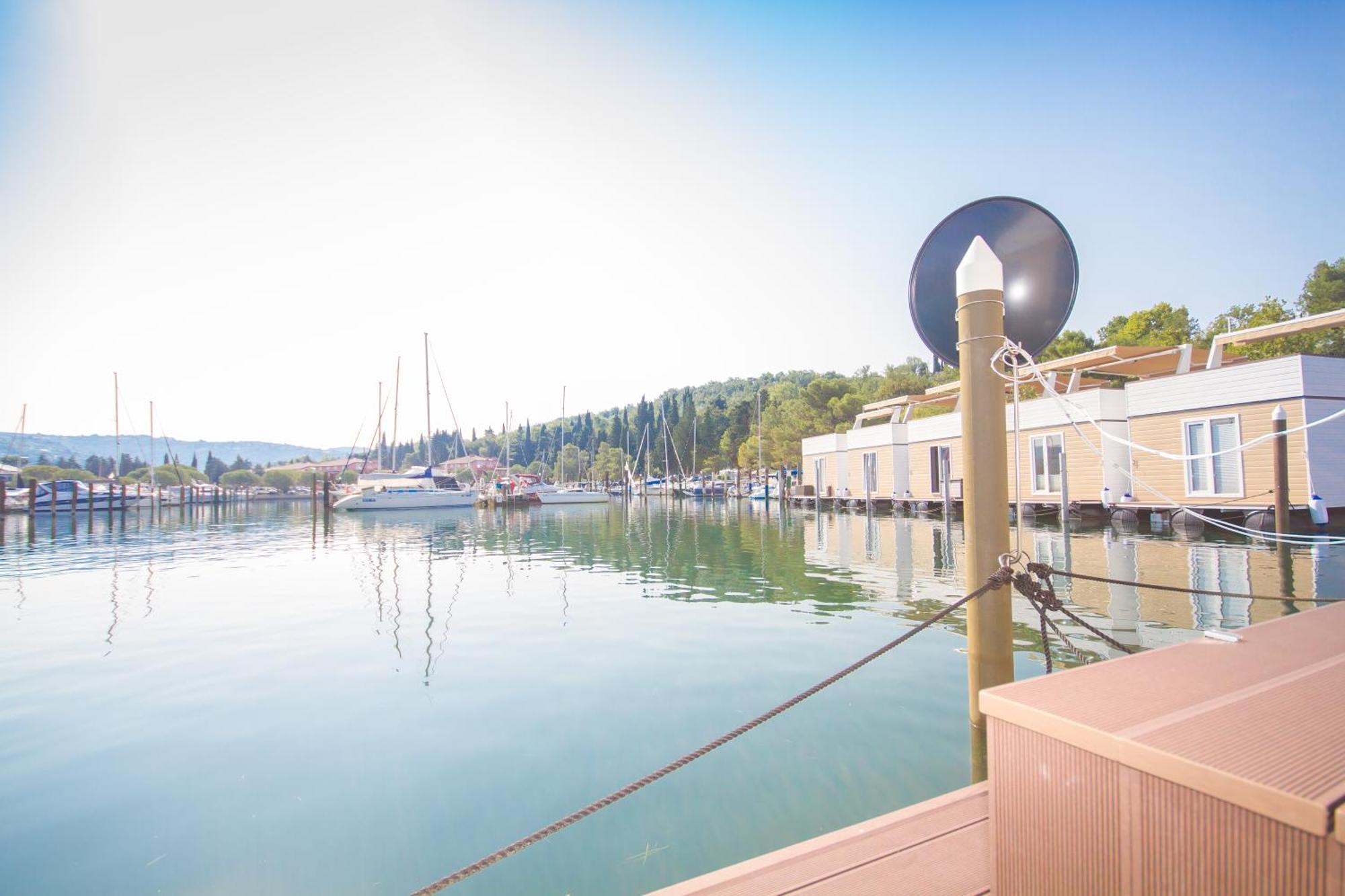 Eldamar Floating House Portoroz Apartment Exterior foto